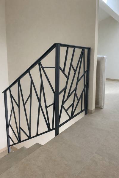 Moderne, élégant, robuste, graphique, lumineux