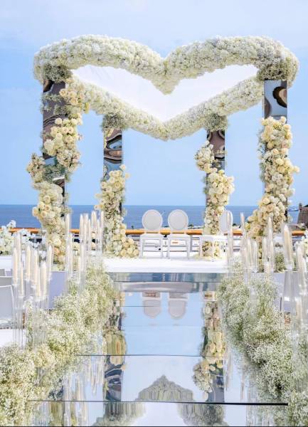 Vallauris dans les Alpes-Maritimes, romantisme, elegant, artisanal