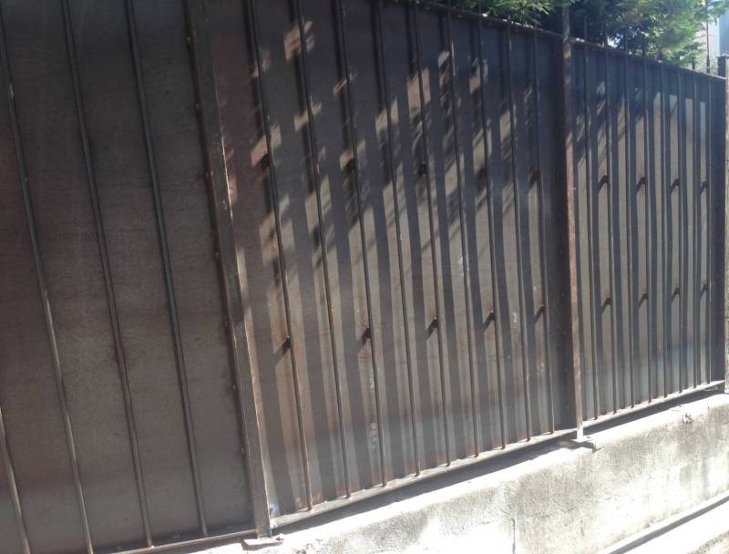 Élégante, robuste, moderne, soignée, harmonieuse