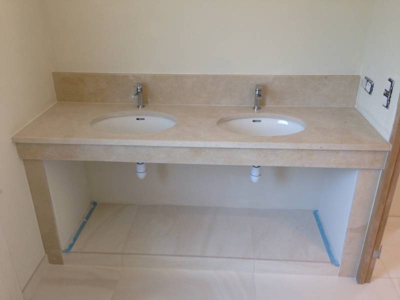 Pierre, sur mesures, taille, Nice