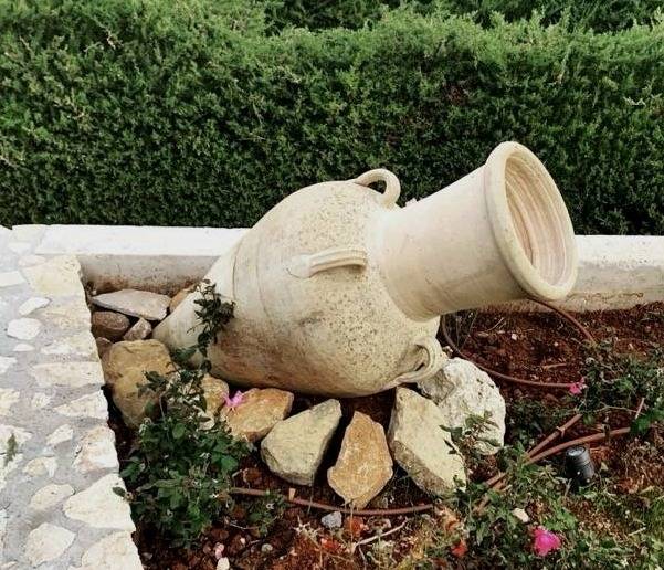Chaleureuse, raffinée, robuste, harmonieuse, décorative – Cannes