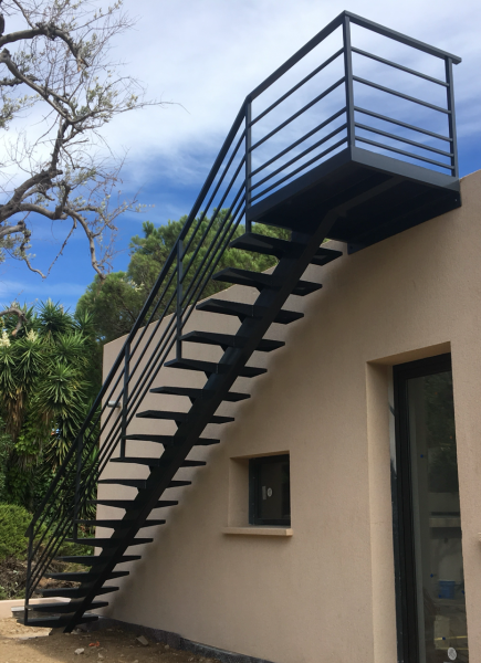 REF : ff.Escalier 02