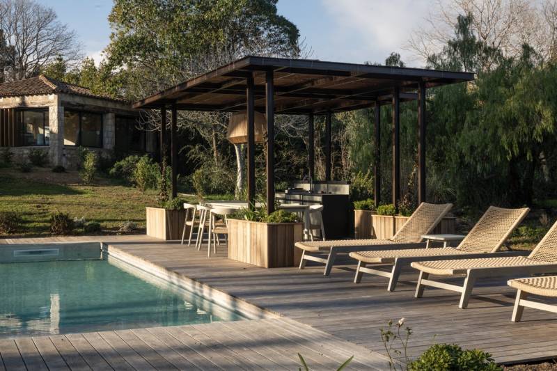 Pergola tonnelle sur mesure à Mougins : une réalisation  par Sudecor